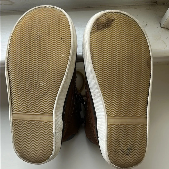 GAP Brown Tan Moccasin Boots - Picture 7 of 7